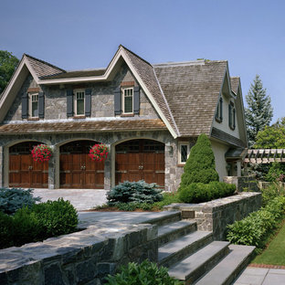 Mid-sized elegant detached three-car garage photo in Boston