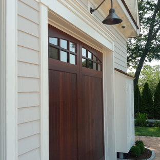 Aménagement d'un garage attenant craftsman de taille moyenne.