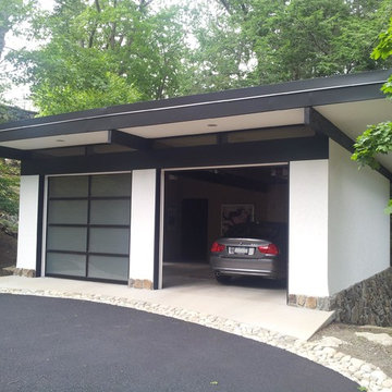 Tuxedo Park Garage