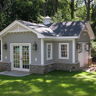 Inspiration for a timeless one-car garage remodel in New York