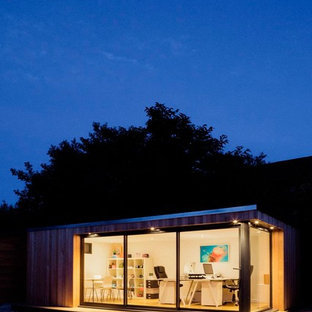Photo of a mid-sized contemporary shed and granny flat in Cheshire.