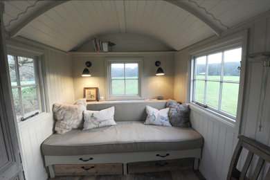 Small farmhouse shed photo in Sussex