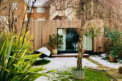 Inspiration for a modern garden shed and building in Oxfordshire.