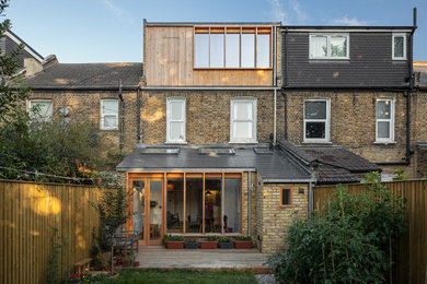 House in Leyton by Mike Tuck Studio
