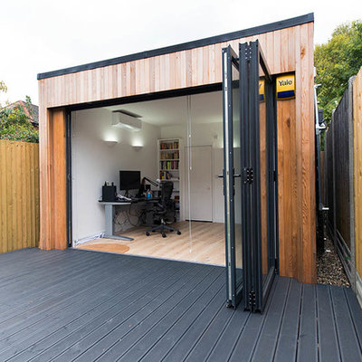 Studio / workshop shed - mid-sized contemporary detached studio / workshop shed idea in London