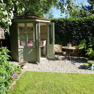 Medium sized traditional detached garden shed and building in Hertfordshire.