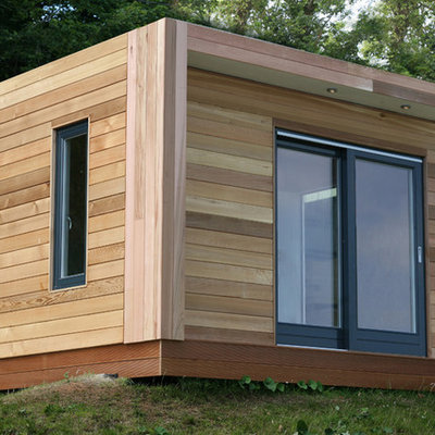 Example of a trendy detached studio / workshop shed design in Cornwall