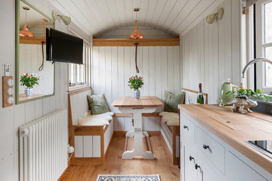 Small shabby-chic style guesthouse in Other.