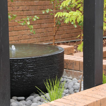 A Compact Zen Garden - BULLEEN