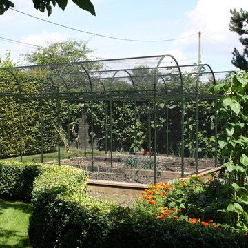 Bespoke Roman Arch Steel Fruit Cage - Oxfordshire