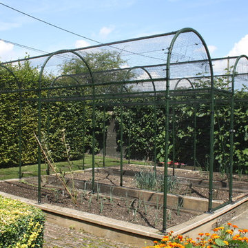 Bespoke Roman Arch Steel Fruit Cage - Oxfordshire