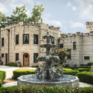 Castle Gardens & Water Fountain