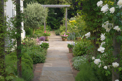 Photo of a classic garden in London.