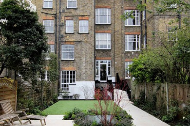 Photo of a medium sized contemporary back garden in London.