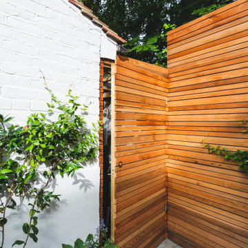 Chiswick Contemporary courtyard