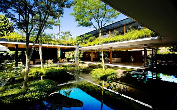 Resort Garden by Guz Architects