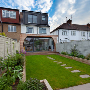 Design ideas for a contemporary back full sun garden in London.