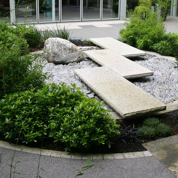 Contemporary Japanese Style Garden