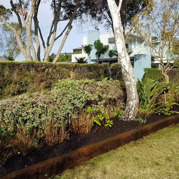 Cottage Garden Raised Garden Beds