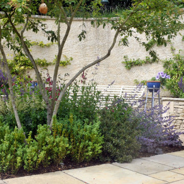 Courtyard Garden by Graduate Gardeners