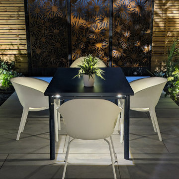 Courtyard Garden - Seating area lighting design.