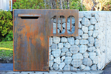 Design and Garden Landscapes - Steel Mailbox