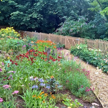 Design & recovery of a large Period Garden