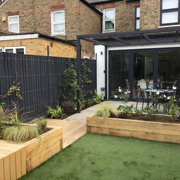 E17 Secluded Family Garden