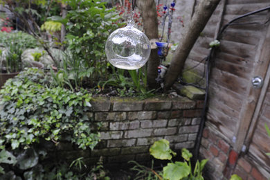 ロンドンにあるエクレクティックスタイルのおしゃれな庭の写真
