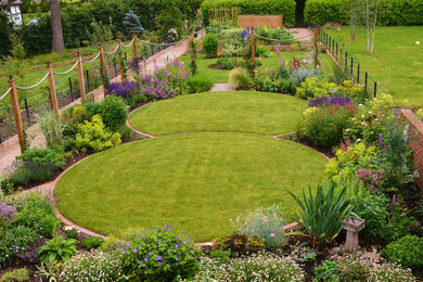 English Country Garden with Circular Lawns