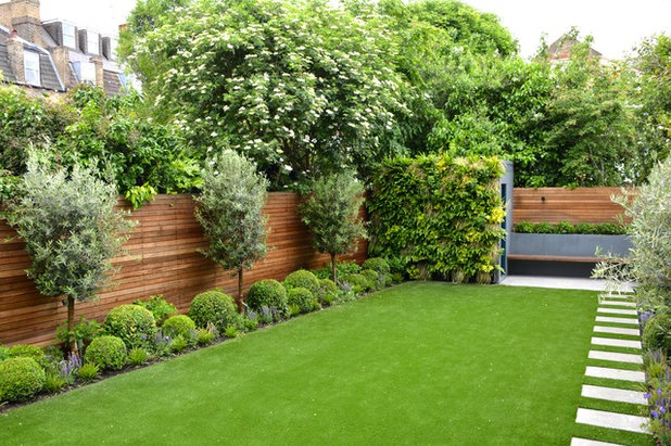 Modern Garten by Tom Howard Garden Design and Landscaping