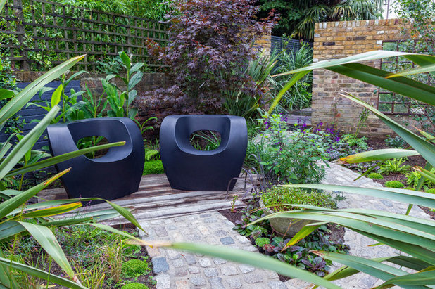Contemporary Garden by Barbara Samitier Gardens
