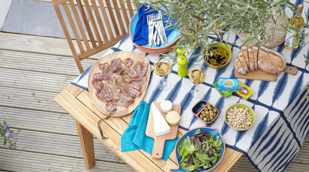 Contemporary Landscape Garden Party, outdoor dining & table-top ideas