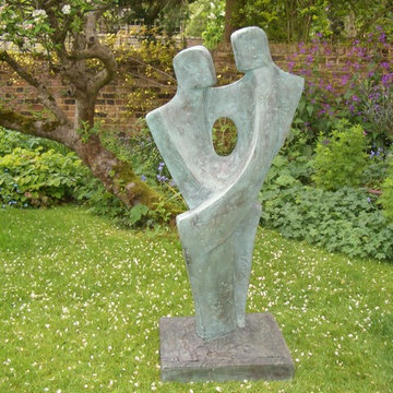 Garden Sculptures - Amour VI