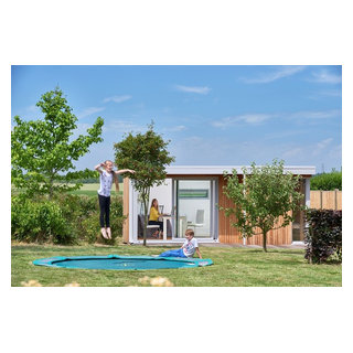 Garden Space with Sauna, Shower Room and Sunken Trampoline - Contemporary -  Garden - West Midlands - by eDEN Garden Rooms | Houzz AU