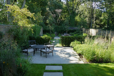 Свежая идея для дизайна: участок и сад в стиле модернизм - отличное фото интерьера
