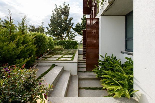Contemporary Garden by ma+rs