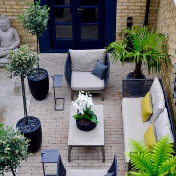 Indoor-outdoor garden living
