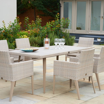 Intimate Outdoor Dining - Hampstead Dining Collection
