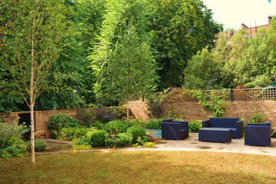 Design ideas for a modern landscaping in London.
