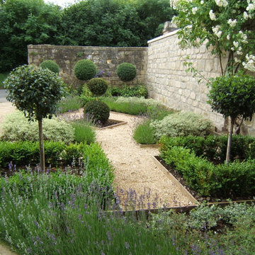 Lavender and Topiary fornt garden