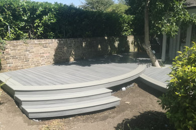London’s first custom curved deck