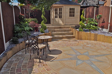 Photo of a contemporary patio in West Midlands.
