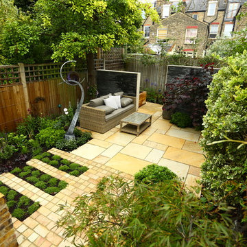 Modern classic garden in Clapham