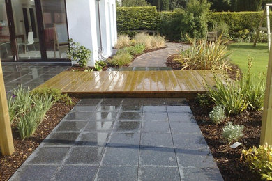 This is an example of a contemporary garden in Belfast.