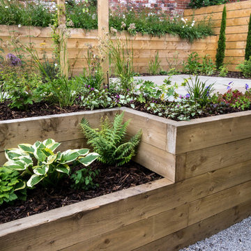 Modern Garden with a rustic twist