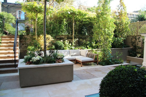 Contemporary Garden by Natural Stone Projects