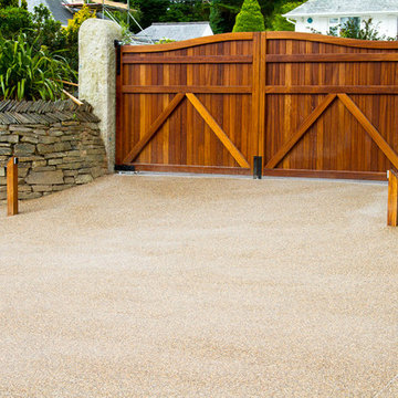 resin bound gravel resurface of a large Falmouth driveway
