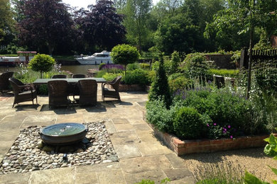 This is an example of a traditional garden in Oxfordshire.