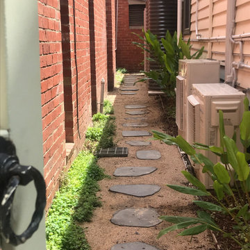 Scarborough Side Alley in Clifton Hill